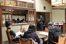 平成24年度春期近代文学講座第1回を開催