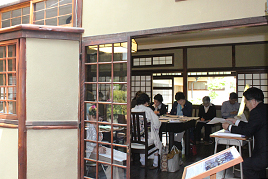 夏期近代文学講座第１回を開催