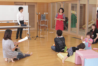 「母親講座」を行いました