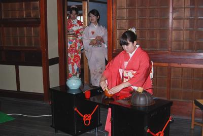 年満月（としみつづき）の茶会を開催しました