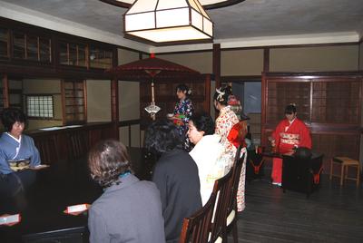 年満月（としみつづき）の茶会を開催しました