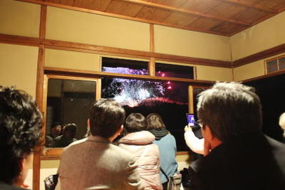 【志賀直哉旧居】若草山山焼き鑑賞会を開催