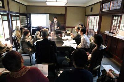 奈良学園公開文化講座第51回《光の科学史》を開催しました