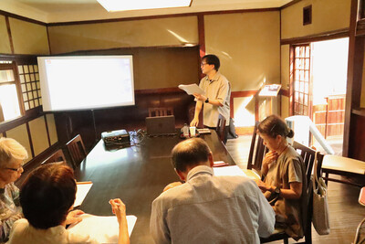 志賀直哉旧居特別講座 白樺サロンの会《泉鏡花『外科室』を読む》を開催