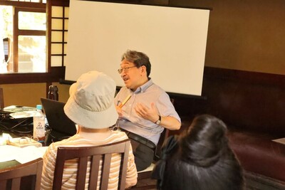志賀直哉旧居特別講座 白樺サロンの会《サルトルは難しくない!--『嘔吐』の三通りの読み方》開催