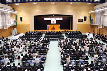【中学校】【高等学校】平成25年度入学式を挙行しました