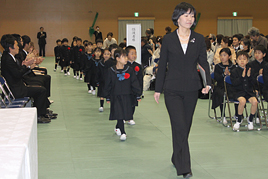 【小学校】平成24年度入学式を挙行しました