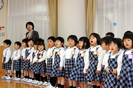 【幼稚園】全園児の対面式を行いました