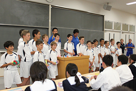【中学校】【高等学校】キャンベラU_13サッカーチームと交流しました 