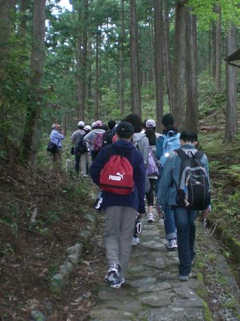 【中学校】中学２年生（Ｍ４）宿泊研修に行きました