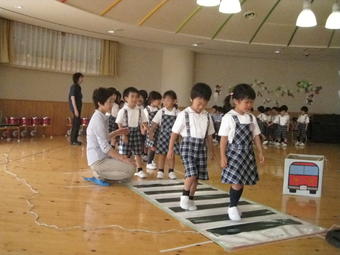 【幼稚園】交通安全教室を開催しました