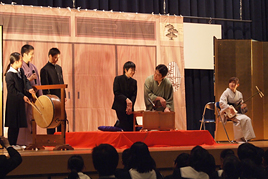 【小学校・中学校】芸術鑑賞会を開催しました