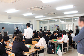 【中高】2012年度奈良県私立学校人権教育推進協議会の公開ホームルームを行いました