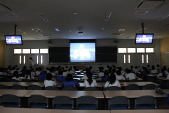 【小学校】小学3年生（P3）が春日若宮おん祭について学びました