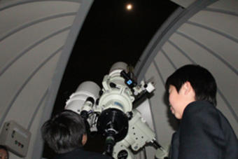【小学校】冬の星座天体観測会を行いました