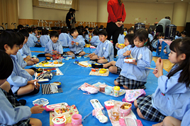 【幼稚園】お別れ会を行いました