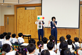 【幼稚園】交通安全教室を行いました