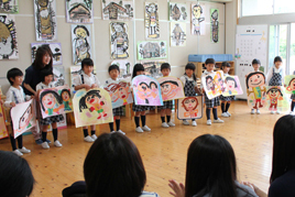 【幼稚園】「母の日参観」を行いました。
