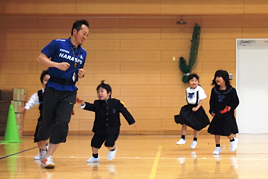 【小学校】平成25年度「課外講座説明会」を行いました