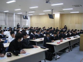 【中学校】中学１年生（Ｍ３）交通安全教室を行いました