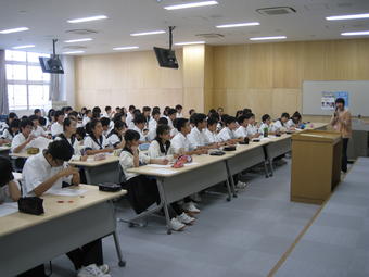 【中学校】中学1年生（M3)第1回食育授業を行いました