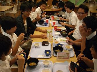 【中学校・高校】大学見学会（京都）を実施しました