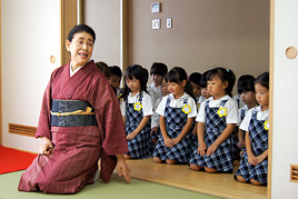【幼稚園】礼法で作法を学びました