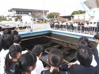 【小学校】小学３年生が社会見学（緑ヶ丘浄水場）に行きました