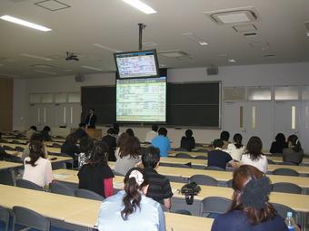 【中学校】中学1、2年生対象　保護者対象進路講演会を実施しました