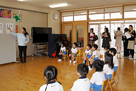 【幼稚園】奈良県私立幼稚園連合会の公開保育と研修会を本園で行いました
