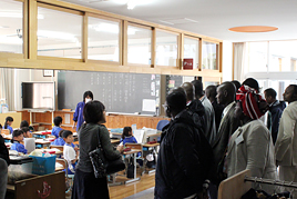 JICAによる教育視察団が本校を見学しました