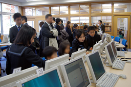 【小学校】秋の体験授業と平成25年度入試報告会を行いました