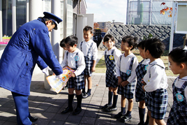 【幼稚園】「勤労感謝の日の会」を行いました