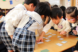 【幼稚園】「親子カルタ大会」を開催しました