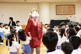 【幼稚園】節分の日の会を行いました