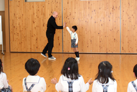 【幼稚園】英語参観を行いました