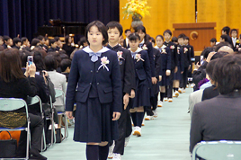 【小学校】第１回卒業証書授与式を挙行しました