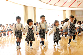 【幼稚園】対面式を行いました
