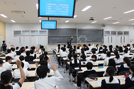 【中学校】中学1年生　自転車交通安全教室を行いました