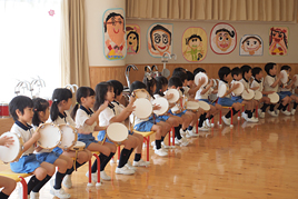 【幼稚園】「母の日参観」を行いました