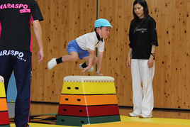 【幼稚園】スポーツ教室を行いました
