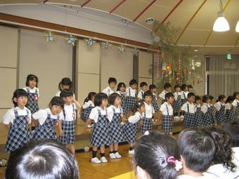【幼稚園】「七夕の日の会」を行いました。