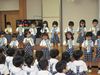 【幼稚園】「七夕の日の会」を行いました。