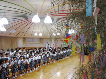 【幼稚園】「七夕の日の会」を行いました。