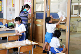 【小学校】登翔会清掃活動を行いました