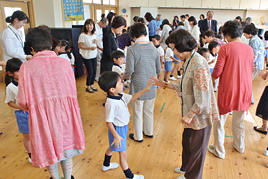 【幼稚園】敬老の日参観を行いました