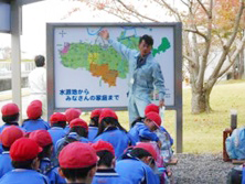 【小学校】Ｐ３社会見学に行ってきました