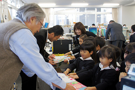 【幼稚園】勤労感謝の日の会を行いました
