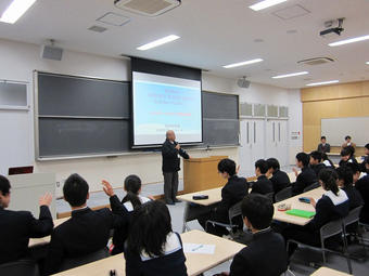 【中高】中学2年(M4)・高校1年(Y2)で防犯教室を実施しました