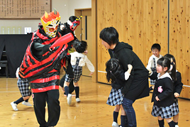 【幼稚園】節分の日の会を行いました